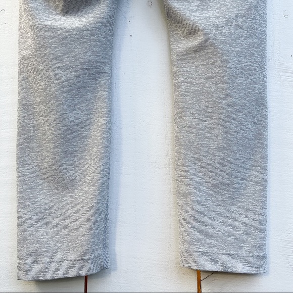 Outdoor Voices Two-Tone Warmup Crop Leggings Ash Dove Dark Grey Light Gray Small - Picture 11 of 16